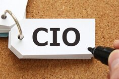 CIOとは？CDO・CTOとの違いや求められるスキル、キャリアパスまで解説