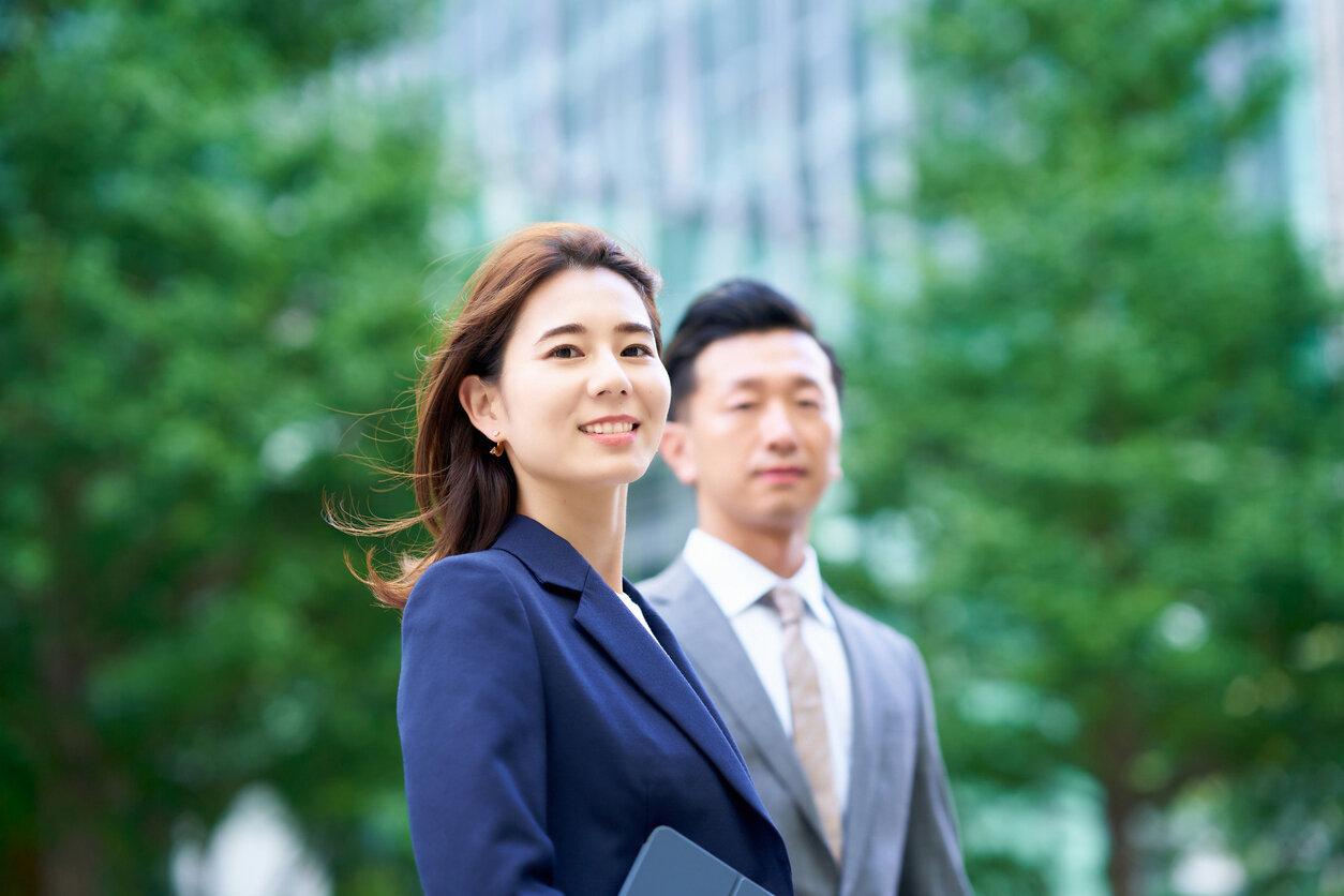 30代の平均年収は？男女別・学歴別・企業規模別・業種別に徹底解説